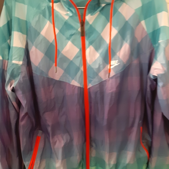 Nike hoodie wind breakers - Picture 2 of 5